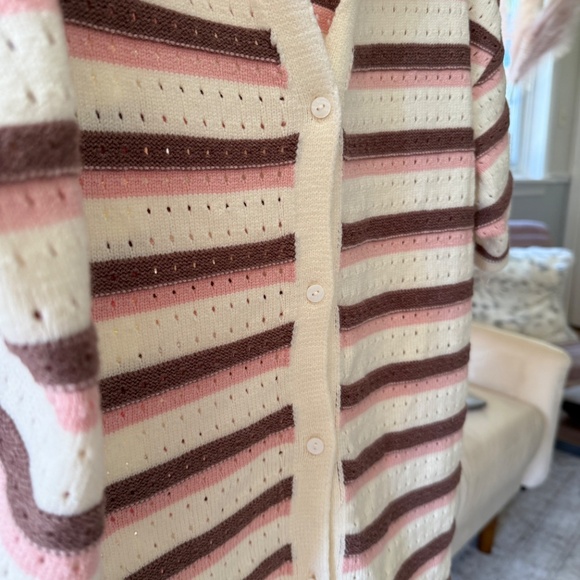 White Fox | Striped Button-Front Knit Top (M/L) - Picture 5 of 6